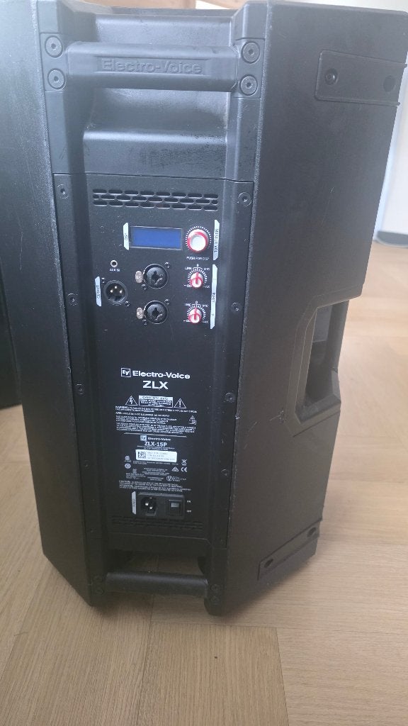 Electro-Voice ZLX-15P actieve luidspreker, Muziek en Instrumenten, Versterkers | Keyboard, Monitor en PA, Ophalen, Gebruikt, 1000 watt of meer