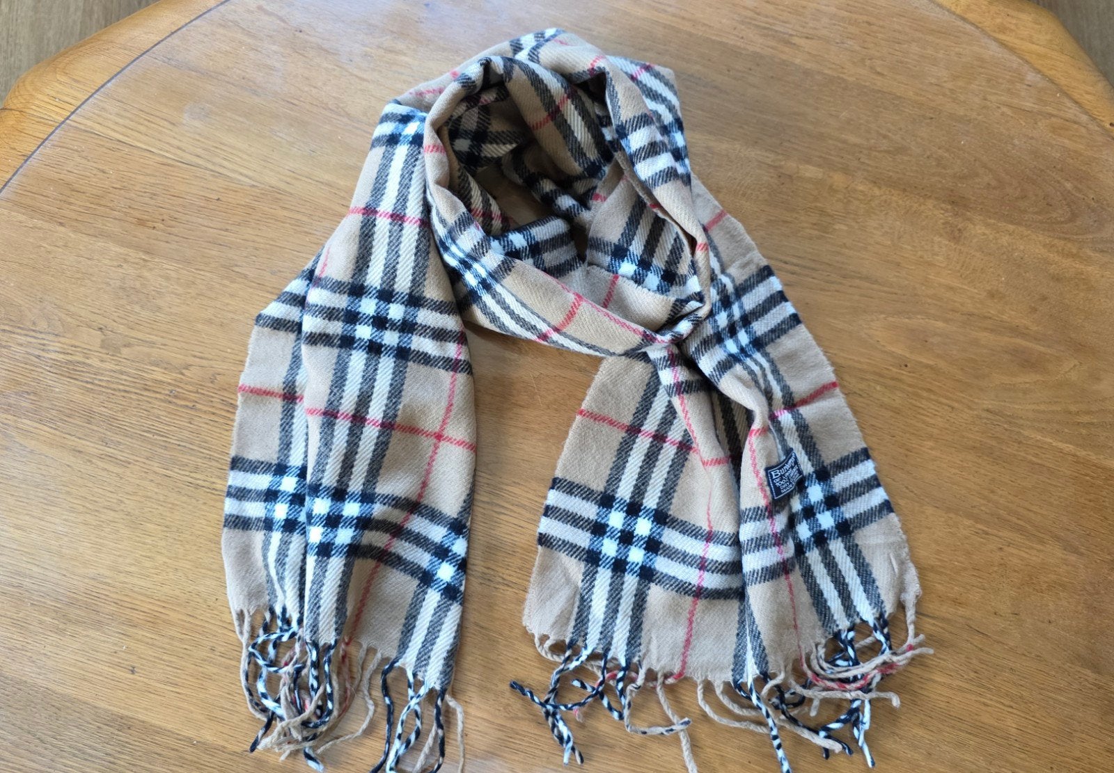 Burberry's Vintage Schotse Ruit Sjaal - 100% Lamswol, Burberry's, Ophalen of Verzenden, Zo goed als nieuw, Sjaal