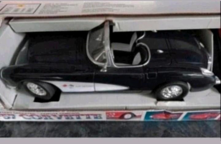 57 Corvette remote control,1992 zap toys vintage, Ophalen, Auto