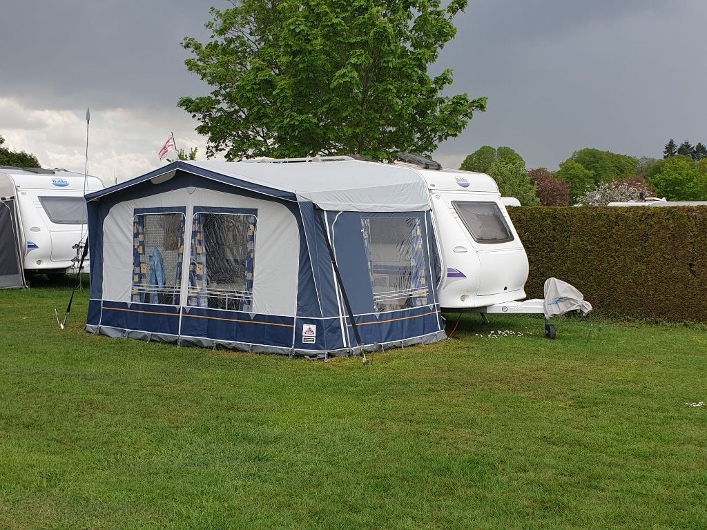 Hobby Excellent 400 SF 2008, Caravans en Kamperen, Dwarsbed, Treinzit, 750 - 1000 kg, Particulier
