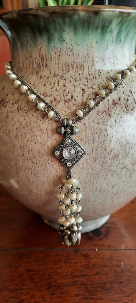 Vintage Victoriaanse ketting  met barokparels en kristal., Ophalen of Verzenden, Overige materialen, Ketting
