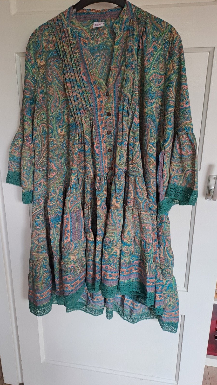 Kleurrijk paisley zomerjurkje blauw groen geel maat 48, Kleding | Dames, Meerkleurig, Jurk, Nieuw, Moda