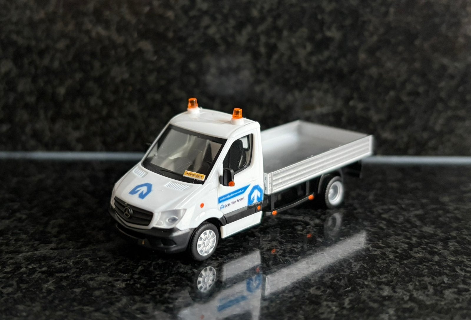 Mercedes Benz Sprinter Gebr. Van Kessel Volkerwessel herpa, Verzenden, Nieuw, Bus of Vrachtwagen, Herpa