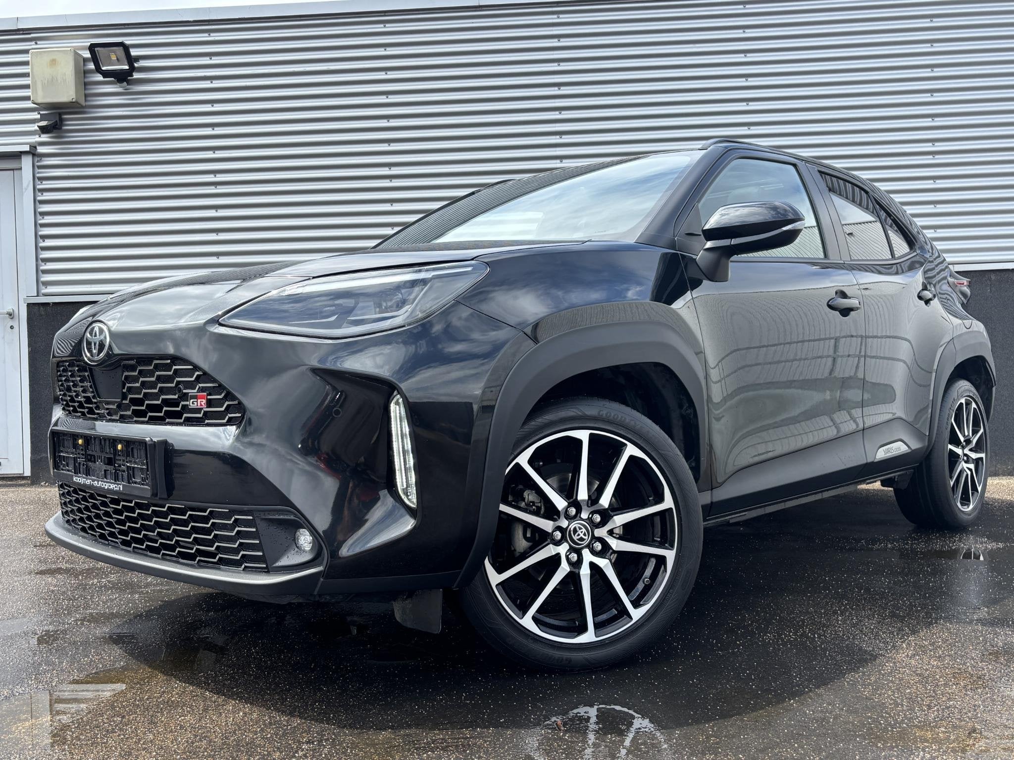 Toyota Yaris Cross 1.5 Hybrid GR Sport Panoramadak, Stoelver, Auto's, Dealer onderhouden, Gebruikt, Automatische klimaatregeling