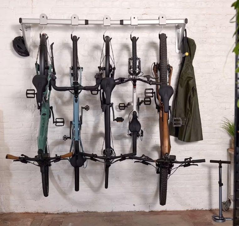 Wall rack for bicycles with 5 sliding mounts grey, Fietsen en Brommers, Ophalen, Nieuw