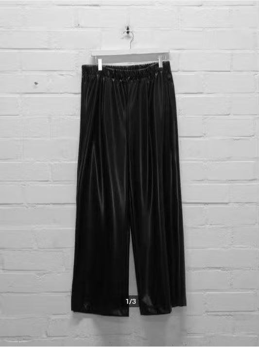 CHPTR-S - Faux leren broek maat 38 & 40 - Nieuw €230 CHPTRS, Maat 38/40 (M), Verzenden, Zwart, Nieuw