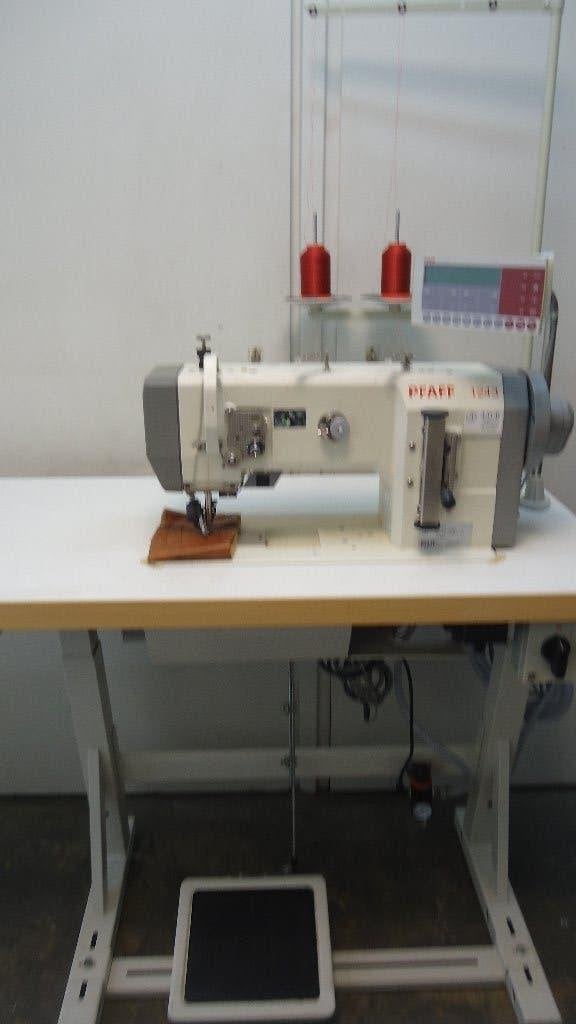 Industrie Naaimachine Pfaff 2 Voudig Transport 1243 Vol aut.