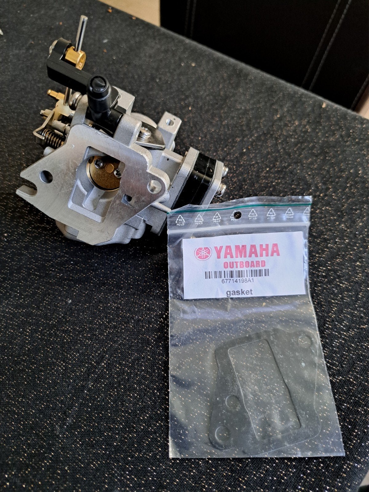 Carburateur voor Yamaha 15 PK 2-takt buitenboordmotor, Ophalen of Verzenden, Zo goed als nieuw, Motor en Techniek, Zeilboot of Motorboot