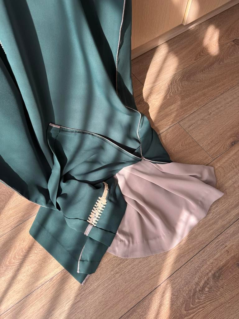 Mooie donkergroene dubbele djellaba met borduursel - Maat XL, Kleding | Dames, Jurken, Ophalen of Verzenden, Zo goed als nieuw