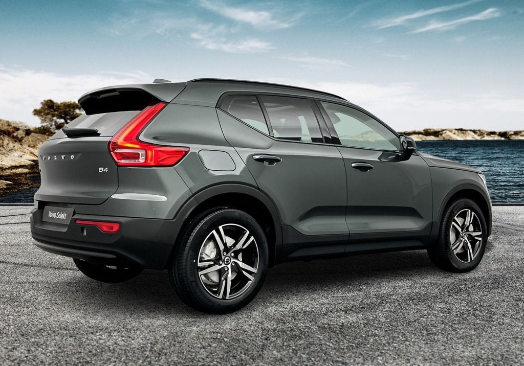 Volvo XC40 B4 GT Plus Dark PANO (bj 2026, automaat), Auto's, Automaat, Leder, Nieuw, SUV of Terreinwagen