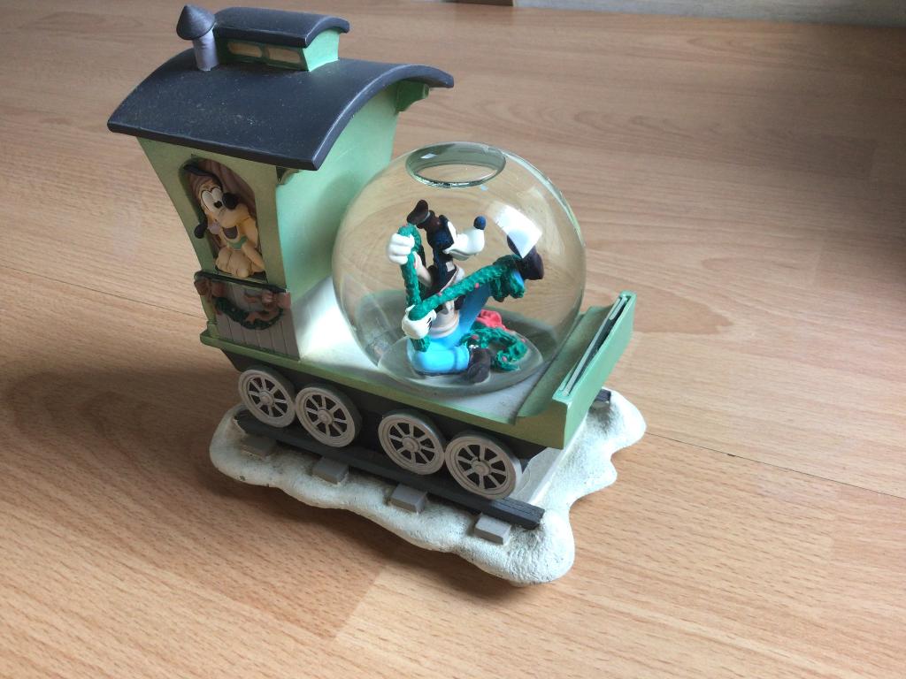 Sneeuwbol goofy, Ophalen, Goofy of Pluto, Gebruikt, Beeldje of Figuurtje