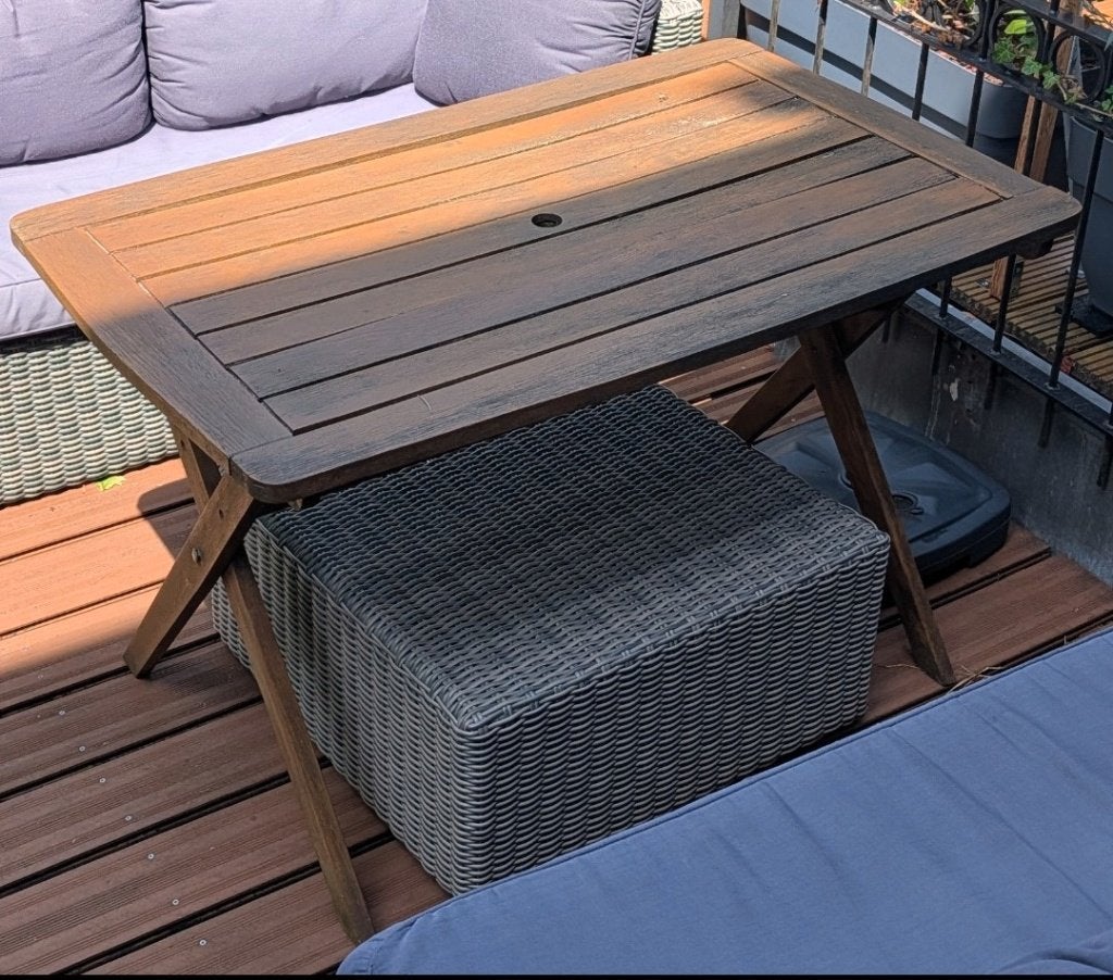 Free outdoor table, Tuin en Terras, Tuintafels, Ophalen, Gebruikt, Vierkant, Hout