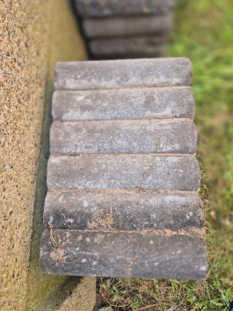 Gratis ophalen: Gebruikte betonnen palissadebanden, Tuin en Terras, Tegels en Klinkers, Gebruikt, Overige typen, Ophalen of Verzenden