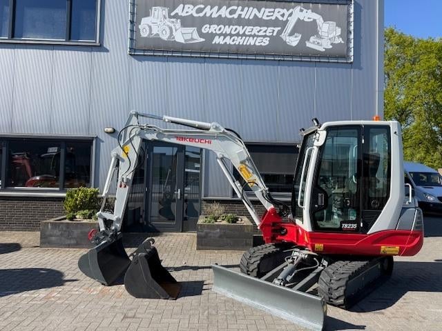 Takeuchi TB235 SLP/SRT 3.6T Minigraver Minikraan ZGST, Ophalen of Verzenden, Graafmachine