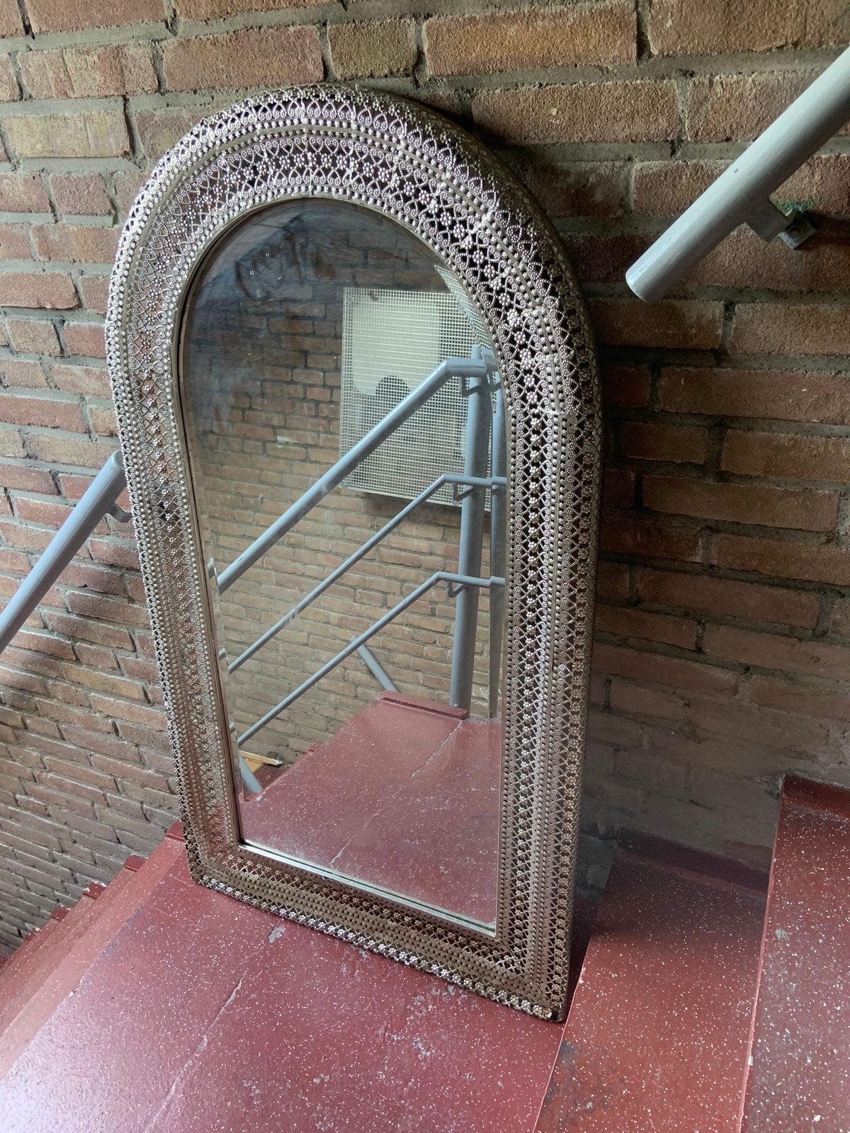 Ovale zilvere oosterse spiegel, Minder dan 50 cm, Ophalen of Verzenden, Zo goed als nieuw, Minder dan 100 cm