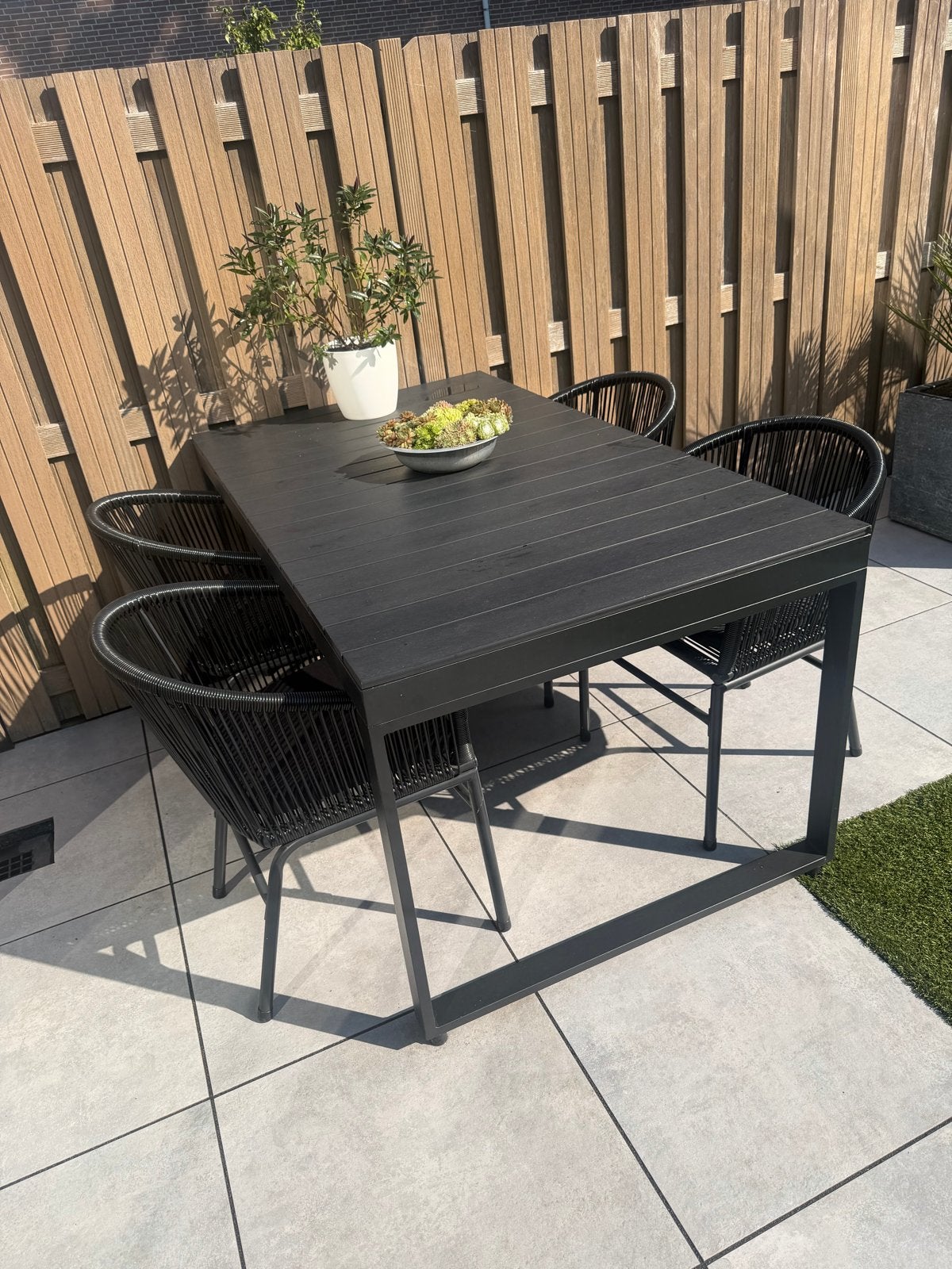 Tuintafel set met 4 stoelen zwart, Ophalen, Eettafel, Zo goed als nieuw, Tuinset