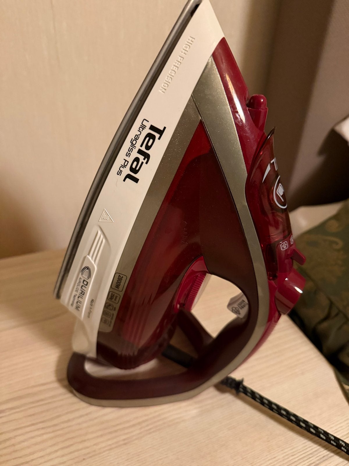 Tefal Ultragliss Plus Strijkijzer - Zo goed als nieuw, Ophalen of Verzenden, Zo goed als nieuw, Strijkijzer met snoer