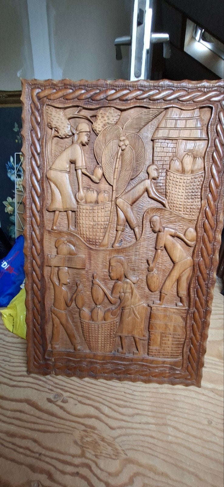 Houtgesneden kunstwerk: Afrikaanse oogstscène, Ophalen of Verzenden