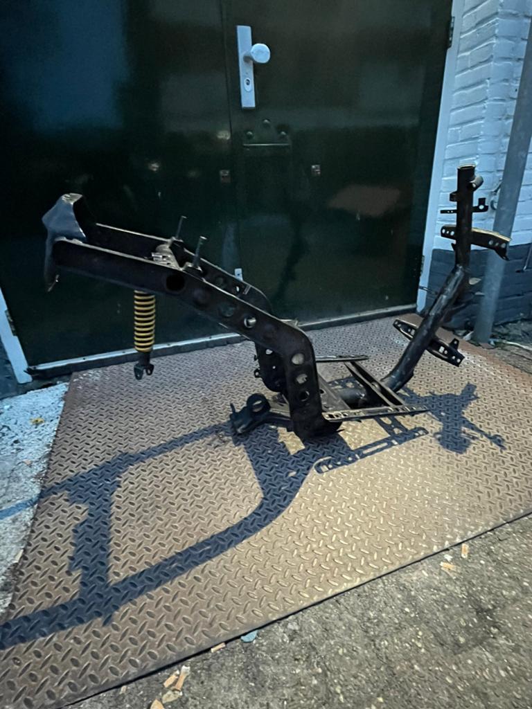 Piaggio Typhoon 125cc frame met Duitse Documenten, Ophalen of Verzenden, Zo goed als nieuw