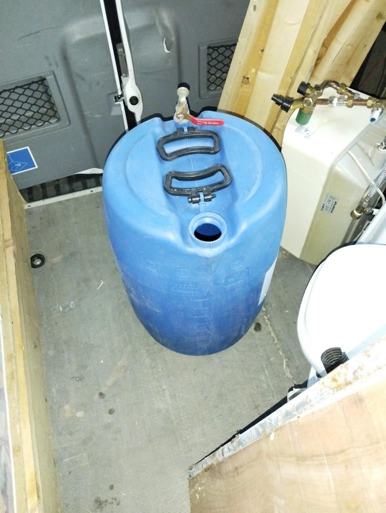 Blauwe watertank met kraan voor camper/caravan, Ophalen of Verzenden, Gebruikt