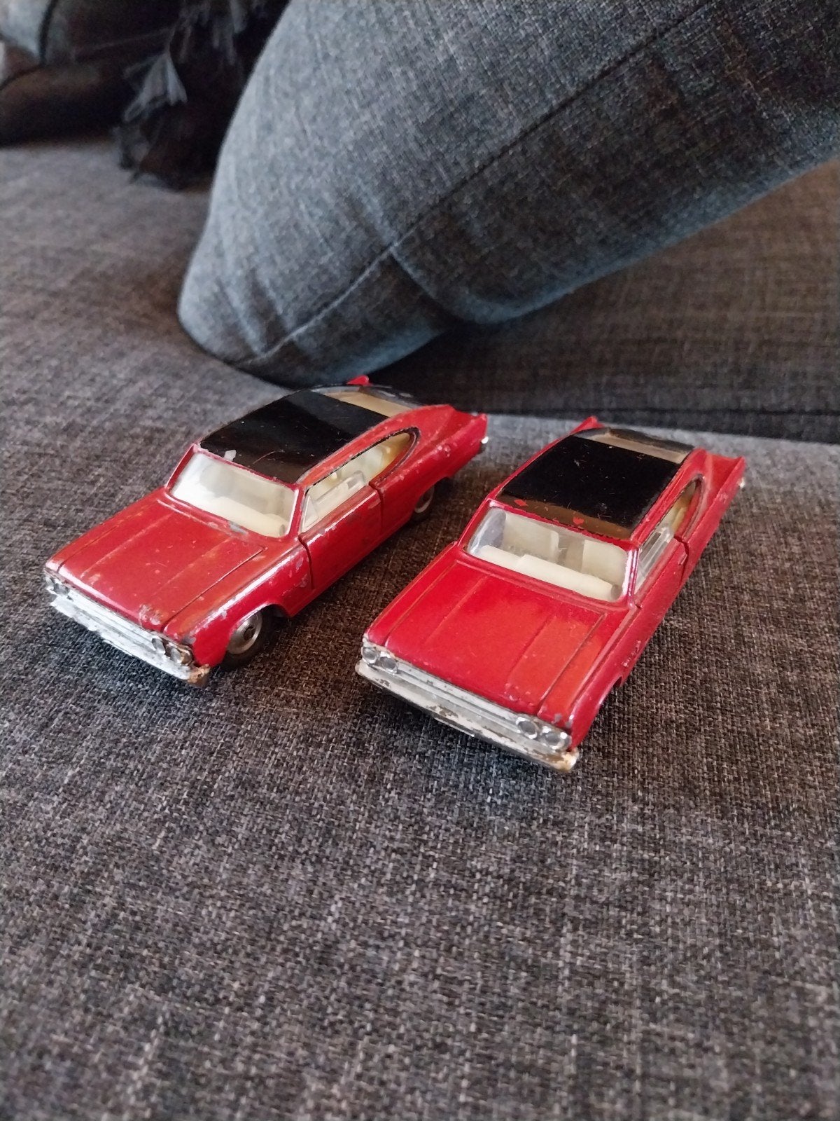 Corgi Toys Rambler Fastback Marlin 2 stuks, Ophalen of Verzenden, Gebruikt, Auto, Corgi