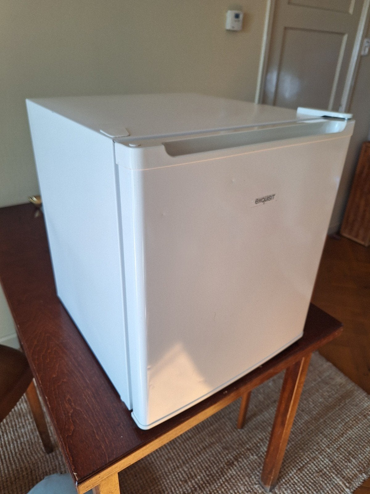 Exquisit GB 05 A+ mini vriezer - Compact en energiezuinig, Witgoed en Apparatuur, Koelkasten en IJskasten, Ophalen, Gebruikt, Minder dan 75 liter