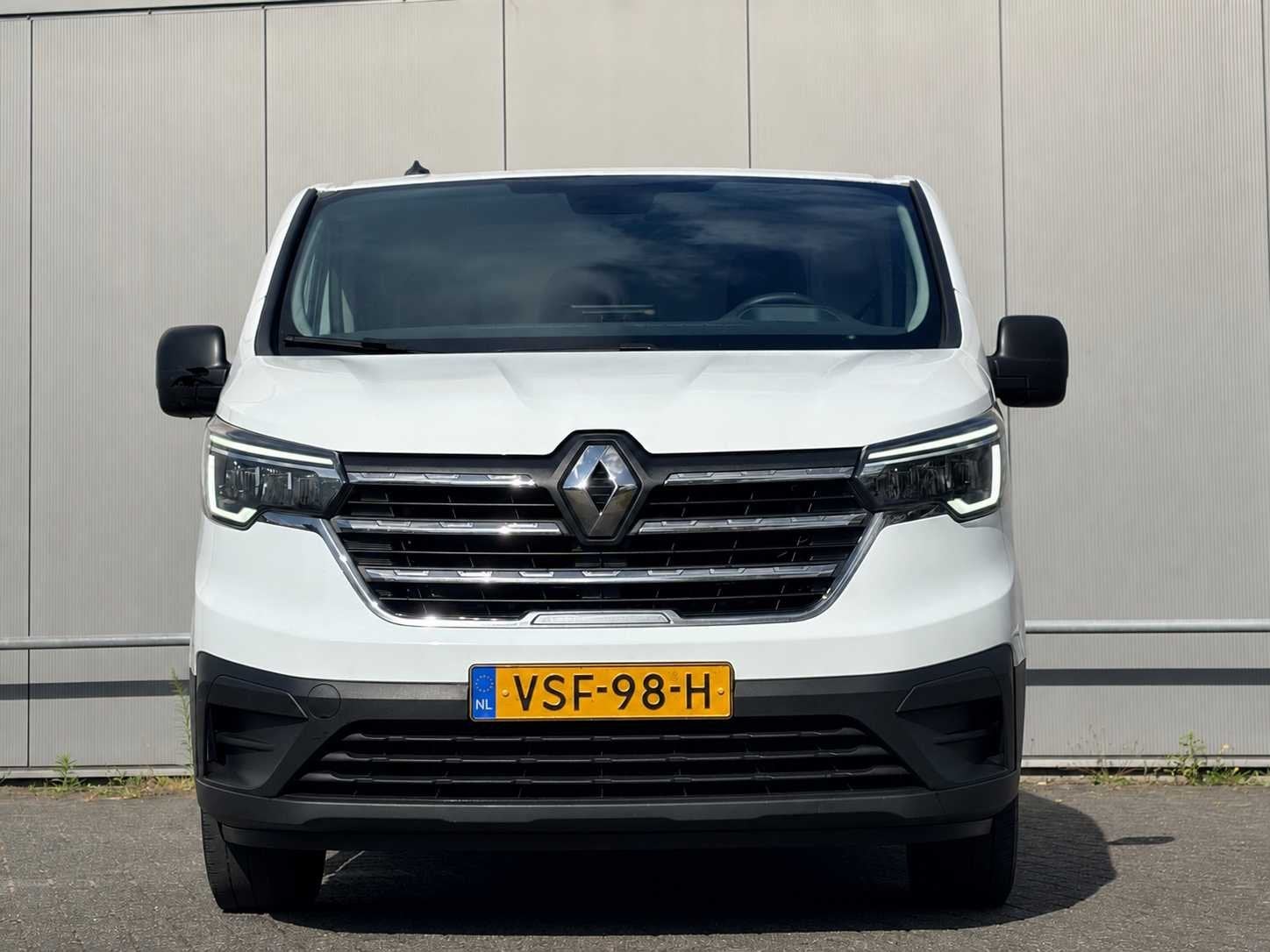 2022 Renault Trafic 2.0 dCi AUTOMAAT T27 L1H1Comf Bedrijfswa, Auto's, Automaat, Gebruikt, Euro 6, Renault