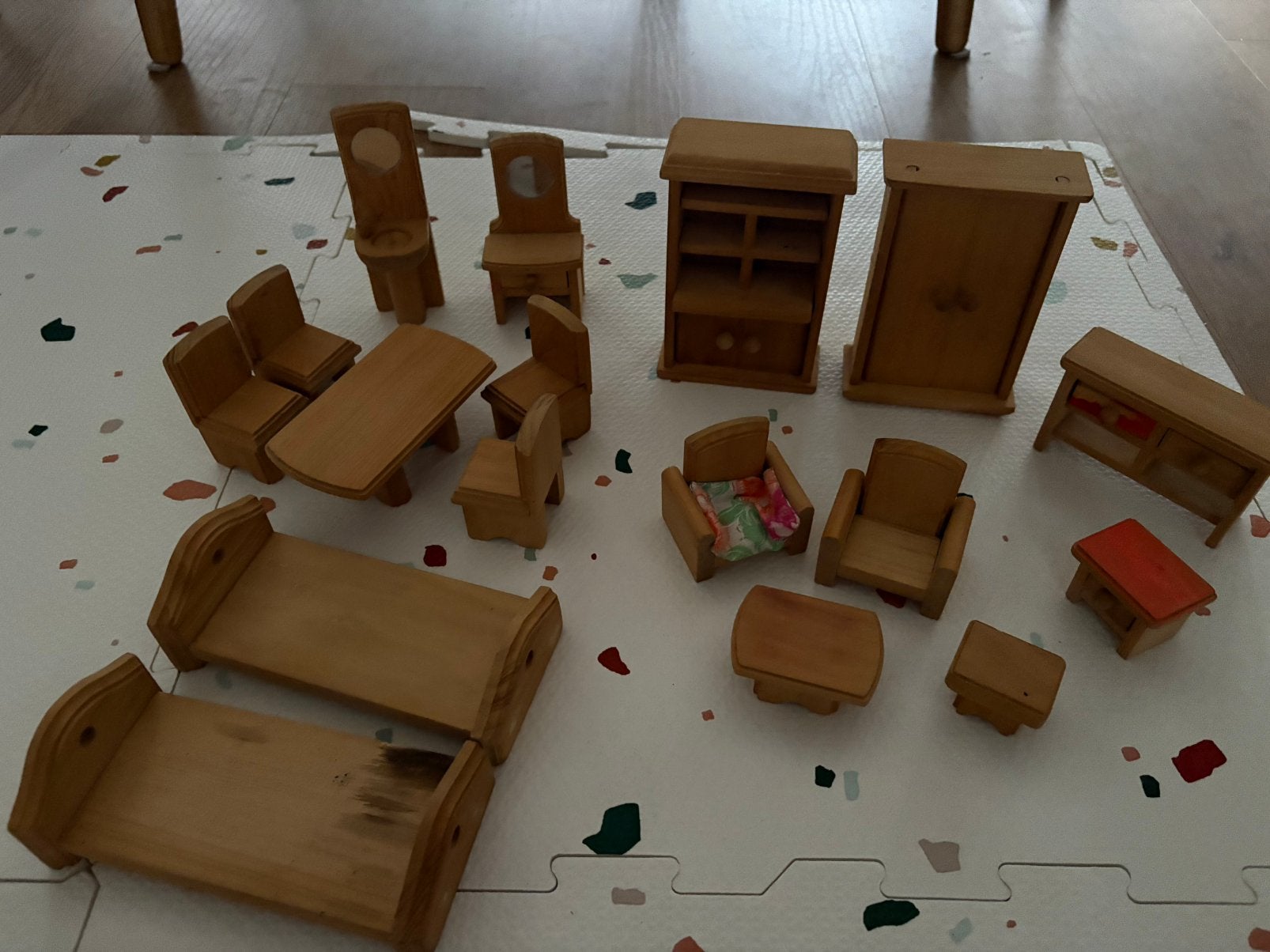 Houten poppenhuis meubels, Ophalen of Verzenden, Gebruikt, Poppenhuis