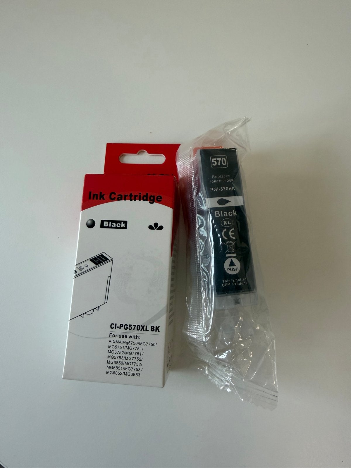 2 Nieuwe Canon PGI-570XL BK cartridges (zwart), Ophalen of Verzenden, Nieuw, Cartridge