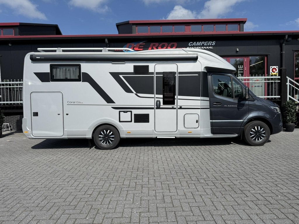 Foto 6 van - Adria Coral Supreme 670 SL - Mercedes camper -