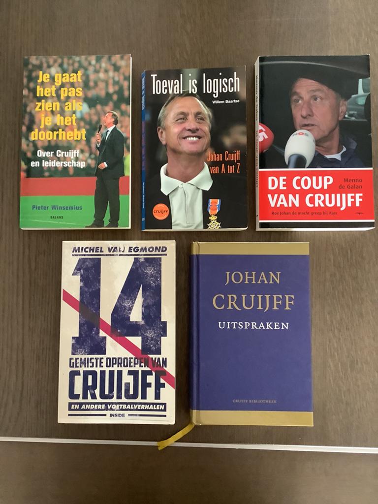 5x Boeken Johan Cruijff, Ophalen, Zo goed als nieuw, Balsport