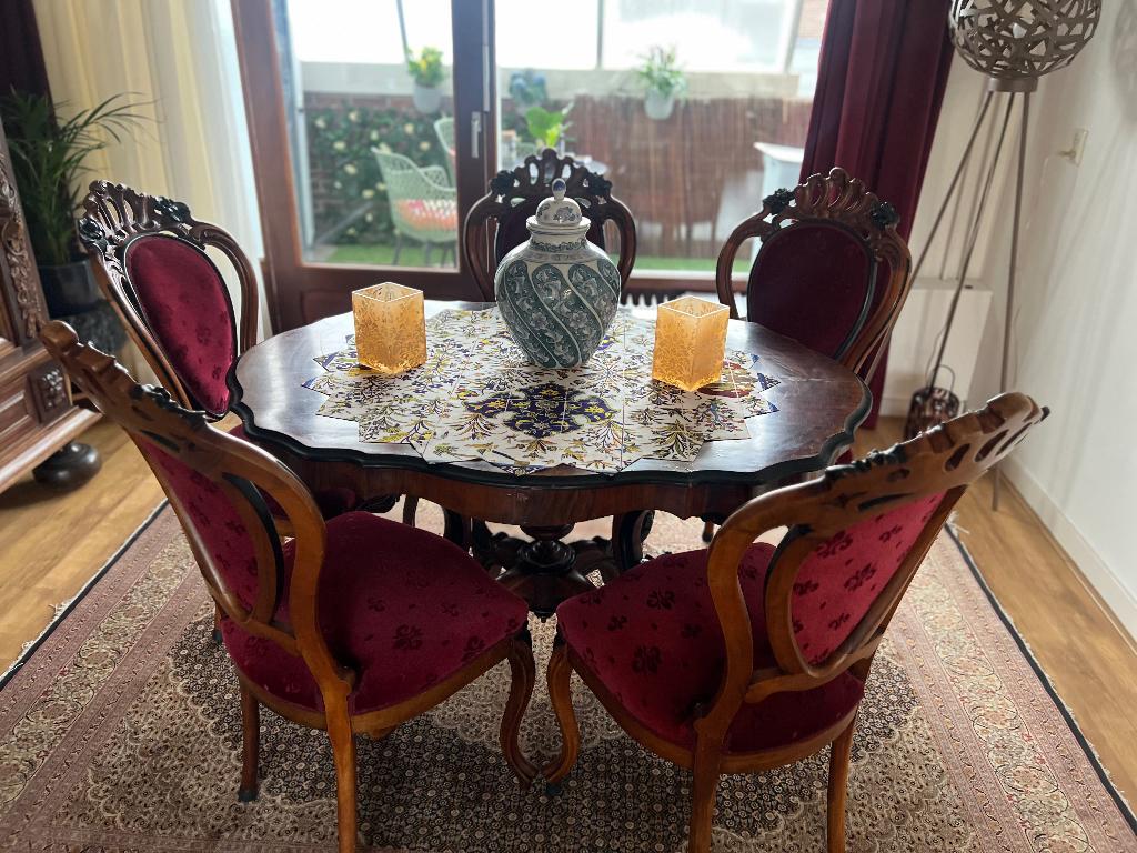 Mooie antieke eettafel met stoelen, Antiek en Kunst, Ophalen