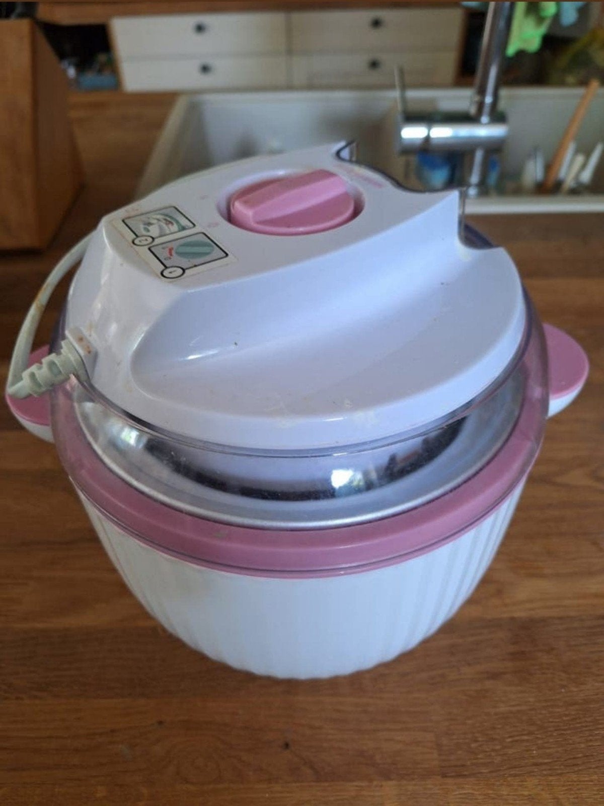 IJsmachine voor zelfgemaakt sorbet- en roomijs, Ophalen