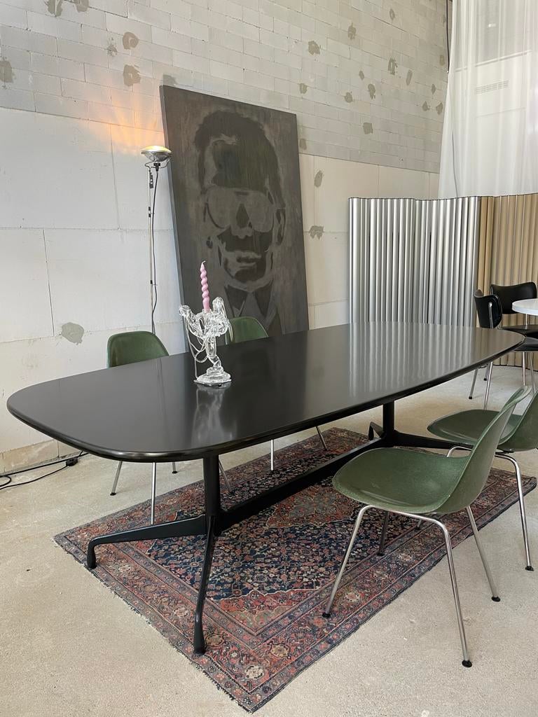 Eames Segmented Tafel voor Vitra (90s) Zwart (240x110x74), Huis en Inrichting, Tafels | Eettafels, Ophalen, 100 tot 150 cm, Eames vitra herman miller arne jacobsen usm haller