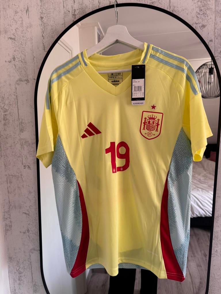 Geel T-shirt Lamine Yamal 2024 maat M, Sport en Fitness, Voetbal, Maat M, Verzenden, Nieuw, Shirt