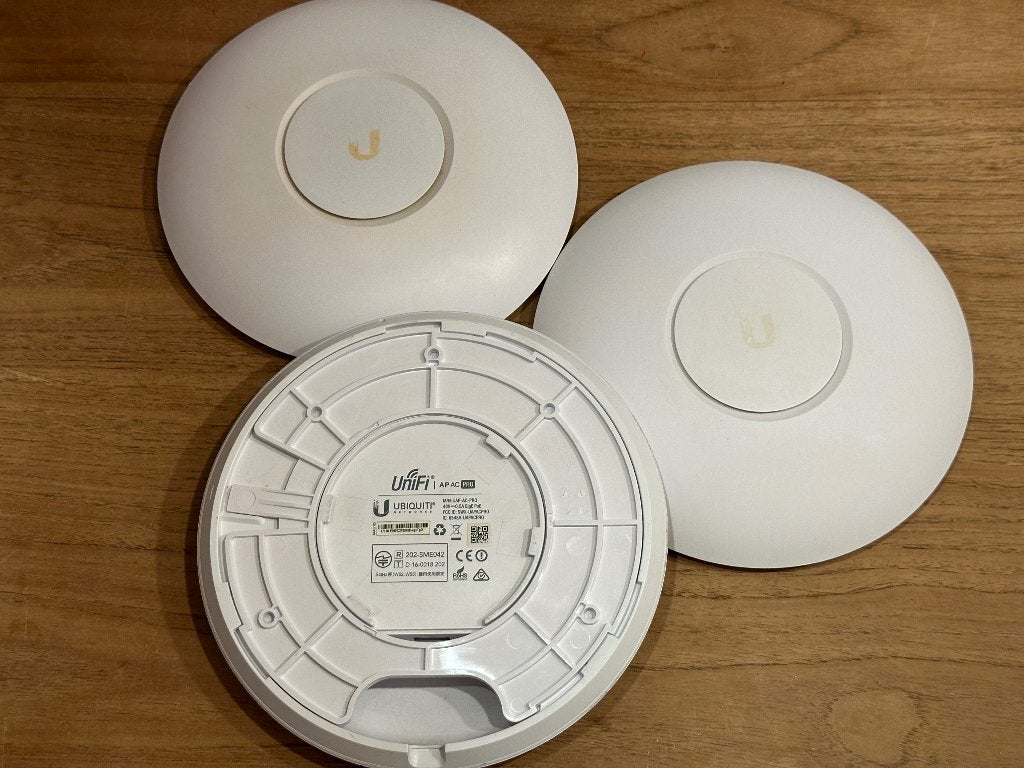 UniFi AP AC Pro Accesspoints / Ubiquiti (3 stuks), Computers en Software, Ophalen of Verzenden, Gebruikt