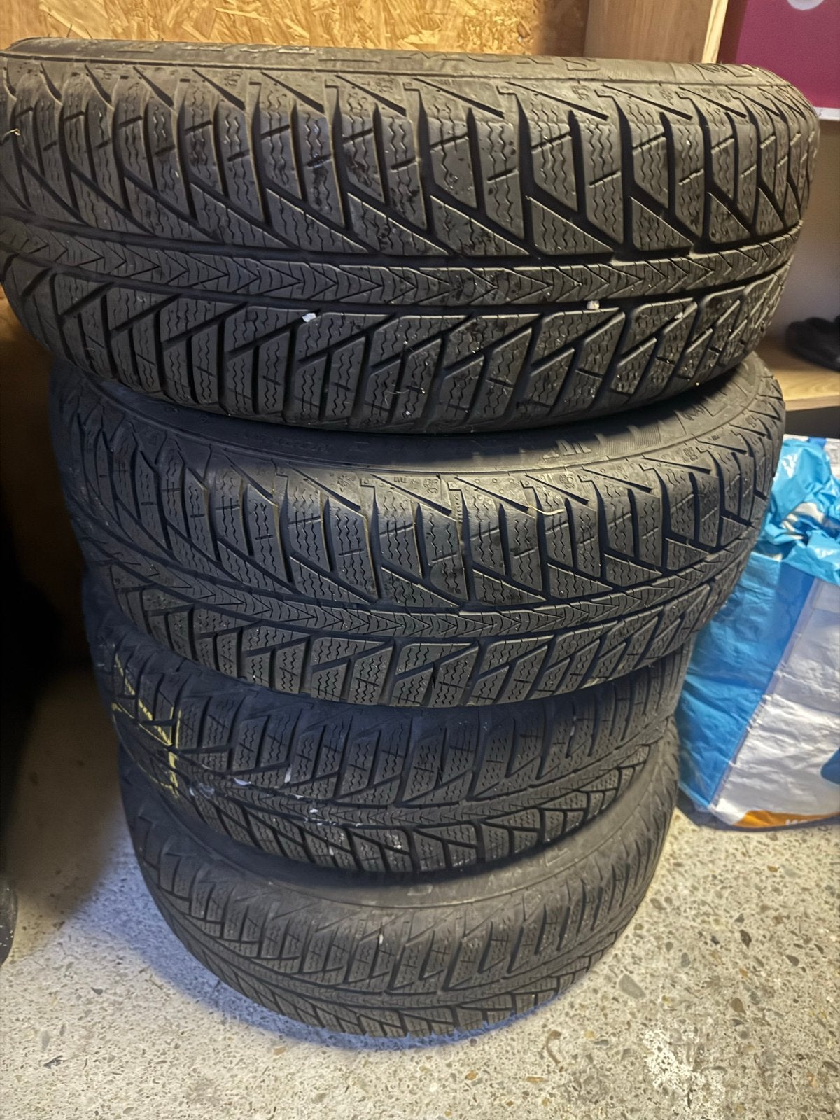 Stalen velgen met winterbanden 185/65 R15 88T ET39, Ophalen, Gebruikt