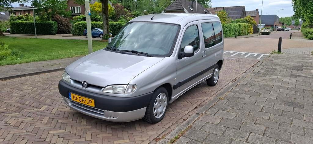 Peugeot Partner 1.4 Combispace 2000 Grijs, Auto's, Peugeot, Particulier, Partner, Benzine, MPV, Handgeschakeld, Origineel Nederlands