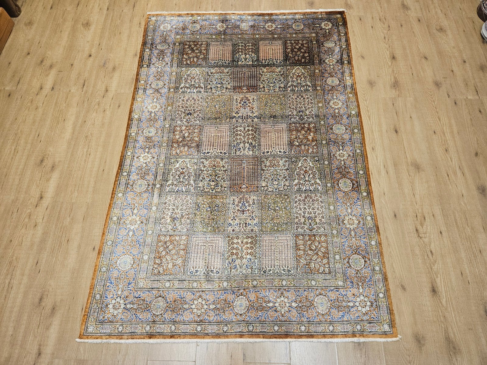 Vintage handgeknoopt perzisch tapijt ghom zijde 200x134, Info@SlatsAntiek.nl, Tweedehands, 100 tot 150 cm, Geel