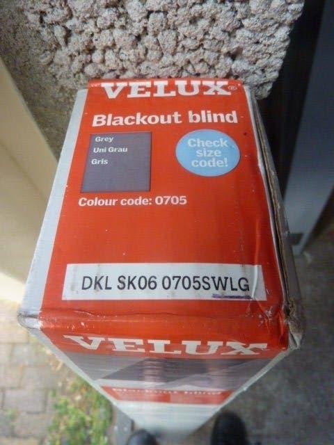 Nieuw Velux verduisteringsgordijn / SK06 (114x118), wit oml., Ophalen of Verzenden, Nieuw, Grijs, Verduisterend