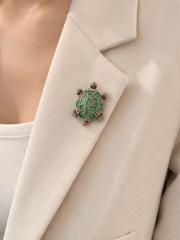 Art Deco Zilveren Schildpad Broche met Groene Emaille &, 4 tot 7 cm, Nieuw, Ophalen of Verzenden, Groen