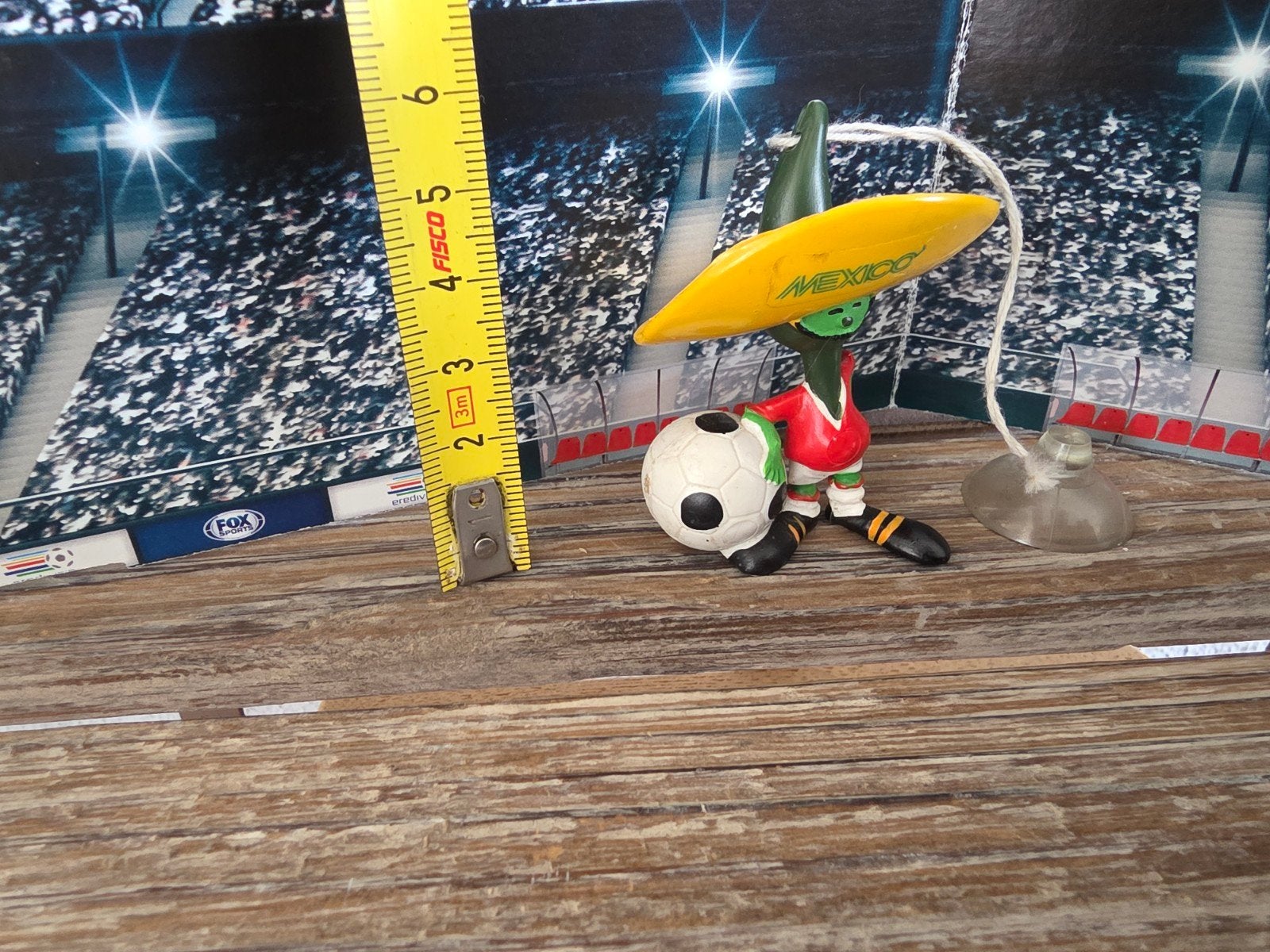 Fifa Wk voetbal 1986 mascotte poppetje met zuignap, Ophalen, Zo goed als nieuw