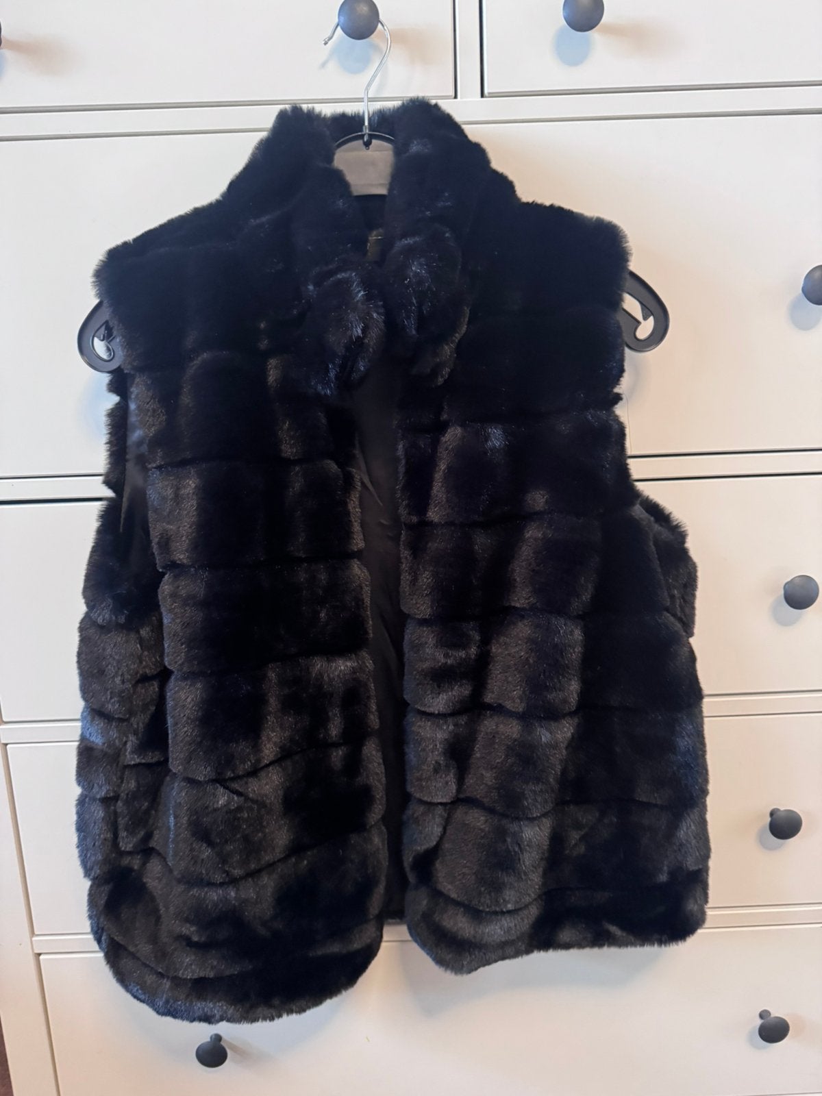 Catch Me zwarte gevoerde bodywarmer imitatie bont maat L, Verzenden, Nieuw, Maat 42/44 (L), Zwart