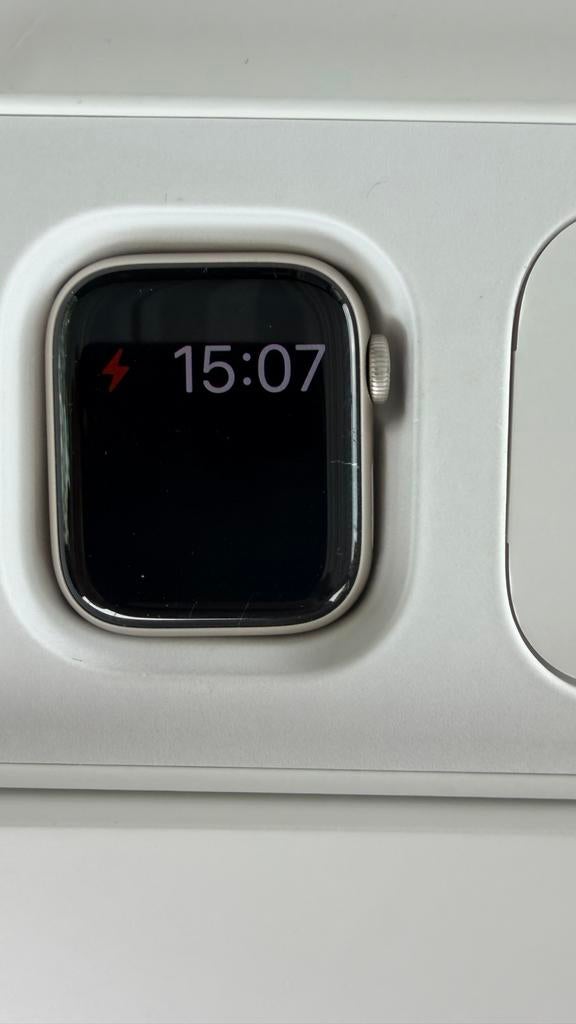 Apple Watch Series 7 41mm Starlight met extra Milanese Loop, Sieraden, Tassen en Uiterlijk, Smartwatches, Zo goed als nieuw, iOS