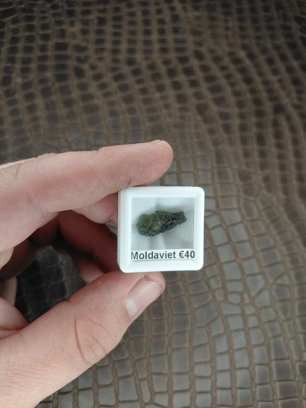 Moldaviet kristal met Display doosje, Sieraden, Tassen en Uiterlijk, Edelstenen, Verzenden, Nieuw
