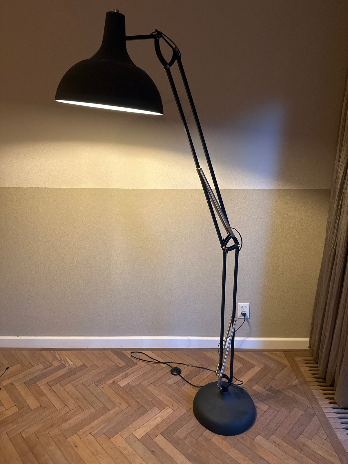 Mexlite Vloerlamp Zwart - Verstelbaar en Modern Design, Ophalen, Gebruikt, 200 cm of meer, E27 (groot)