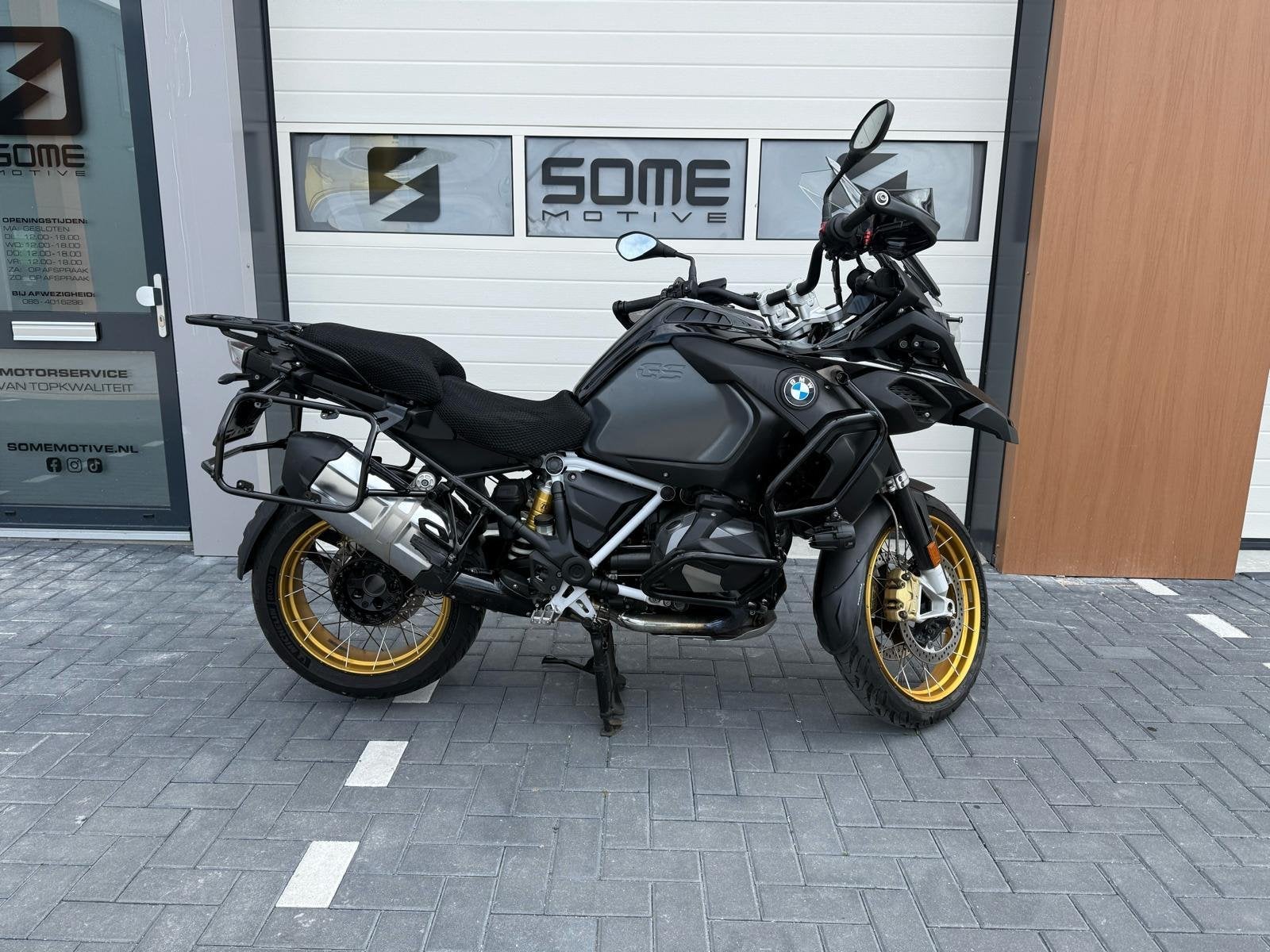 BMW R 1250 GS Adventure Custom Black | ESA | Zwart Beugel |, Einsteinlaan 5
2289 CC  Rijswijk, NL, 1254 cc, Handvatverwarming