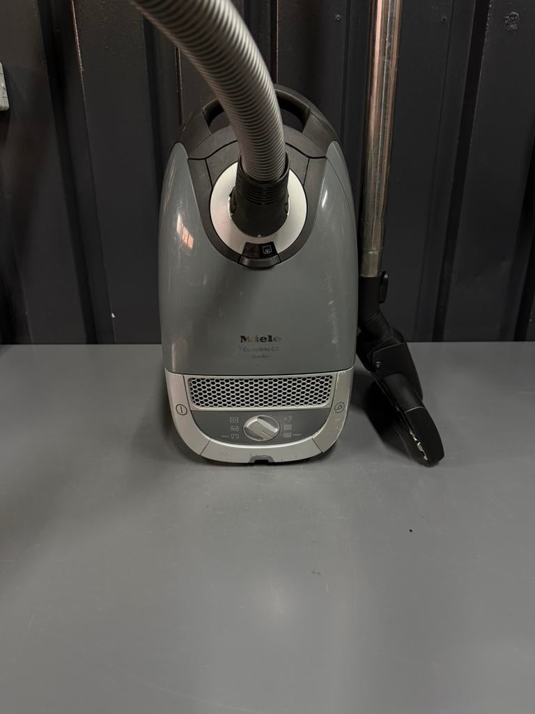 Miele stofzuiger c2, Witgoed en Apparatuur, Stofzuigers, Zo goed als nieuw, Ophalen of Verzenden