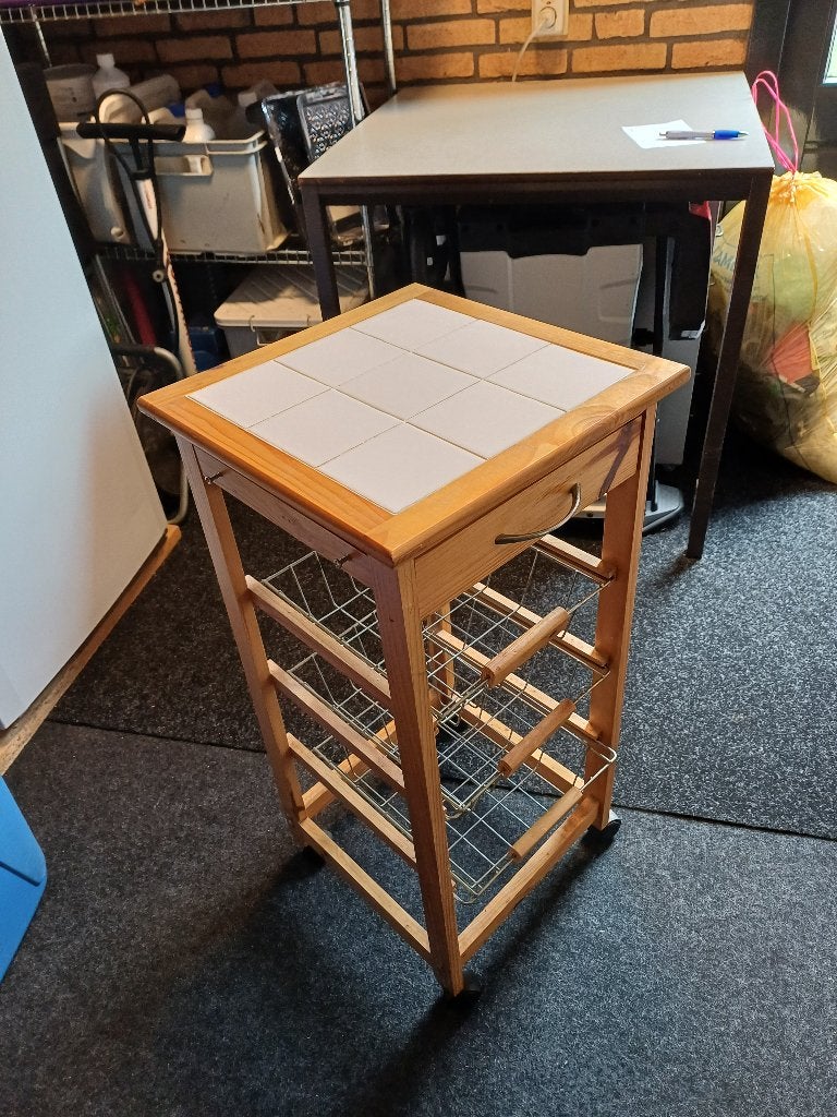 Kastje of Bijzettafel op wielen, Huis en Inrichting, Ophalen, Minder dan 50 cm, Gebruikt, 3 of 4 laden