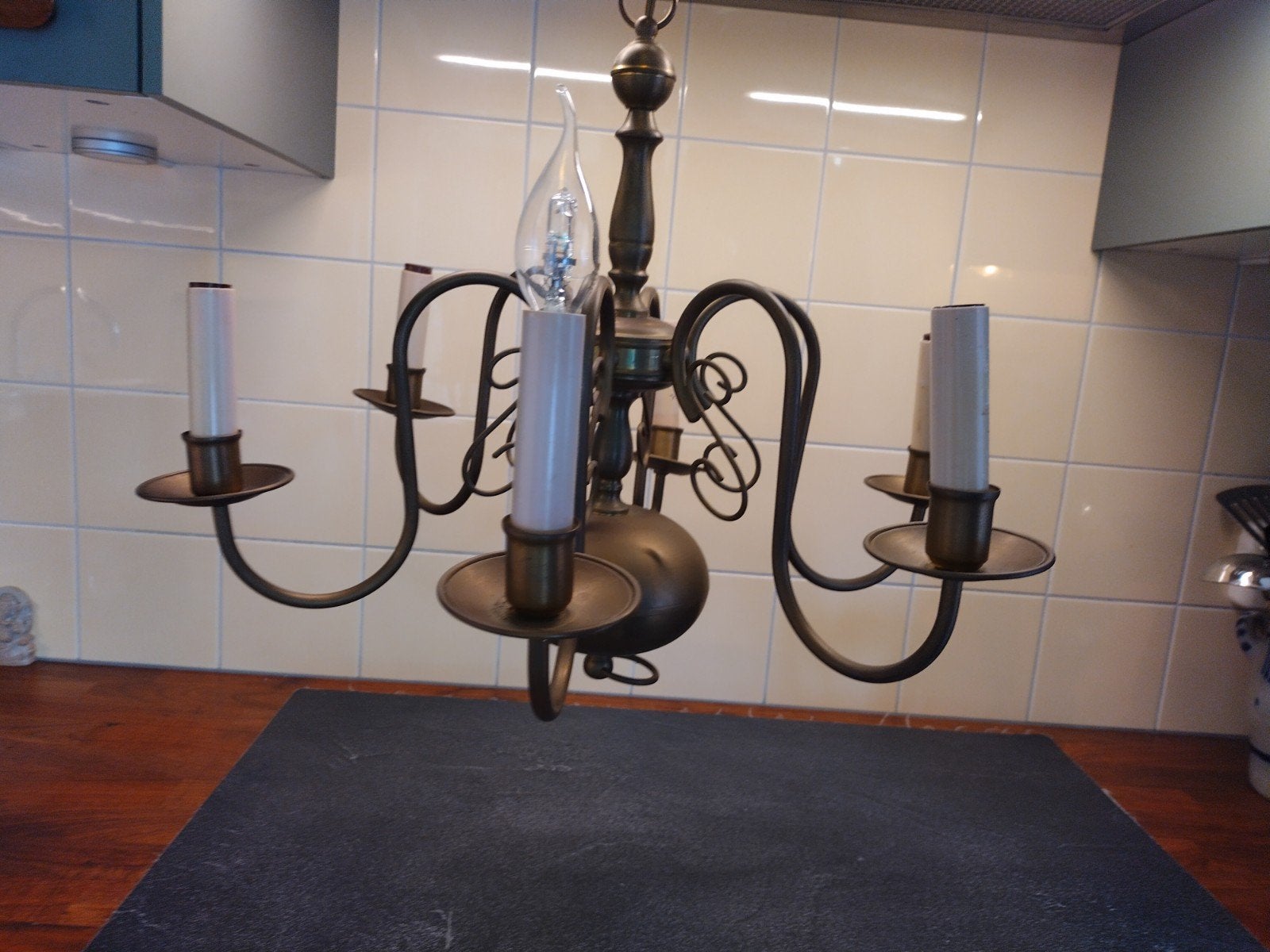 Antieke bronzen kroonluchter met 6 armen, Gebruikt, Klassiek, Antiek, E14 (klein), Ophalen of Verzenden